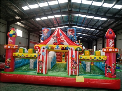 智勇大沖關(guān) 大型陸地充氣城堡如何引爆親子娛樂(lè)與商業(yè)營(yíng)銷(xiāo)新浪潮